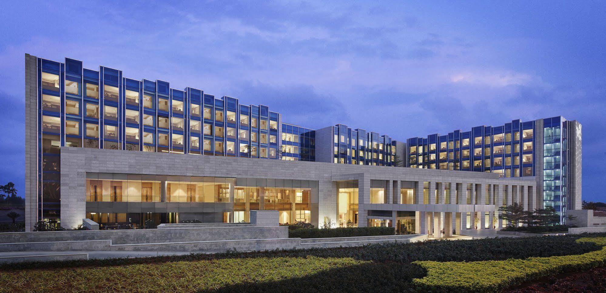 Taj Bangalore Devanahalli Exterior foto The Westin Nanjing
